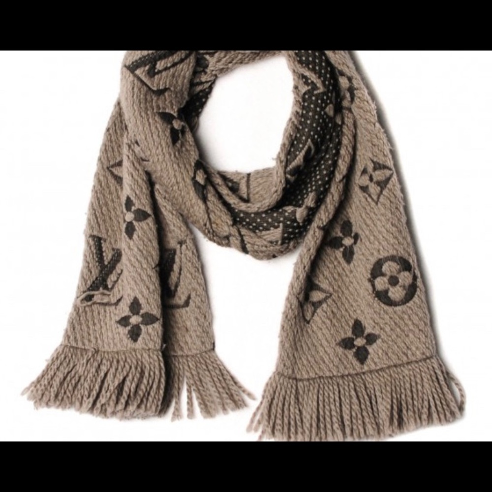 Louis Vuitton Wool Scarf